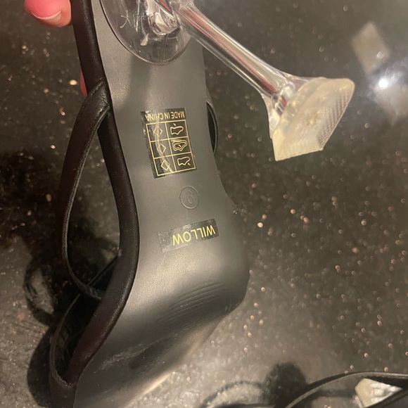 So me.. black heels, 4.5 “, like new - Picture 4 of 5